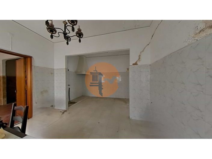 Image No.6-2 Bed House for sale