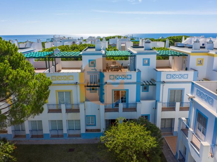 Image No.10-3 Bed House for sale