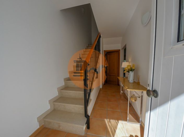 Image No.14-3 Bed House for sale