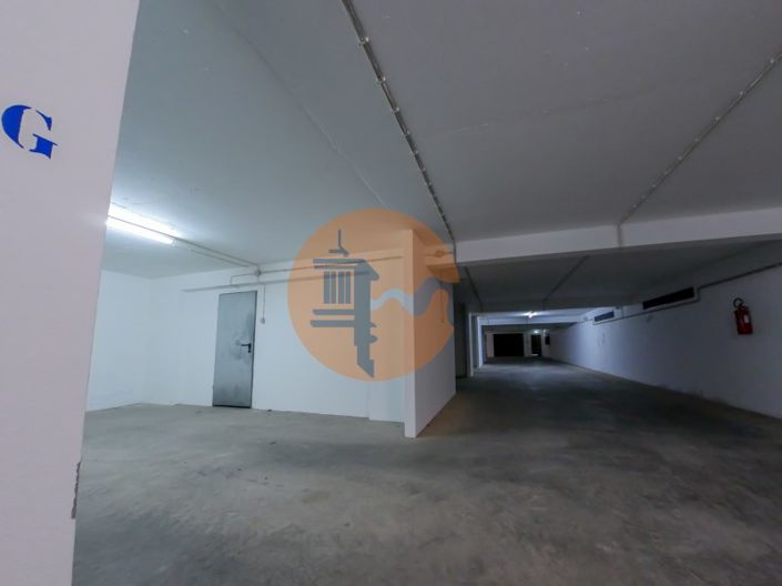 Image No.33-3 Bed House for sale