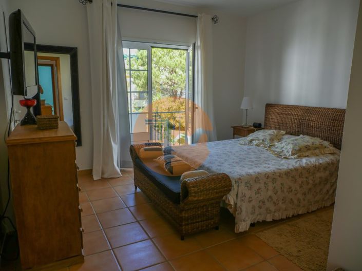 Image No.37-3 Bed House for sale