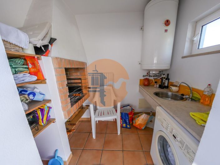 Image No.56-3 Bed House for sale