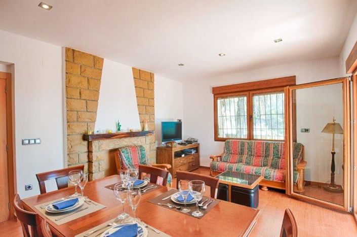 Image No.18-4 Bed Property for sale