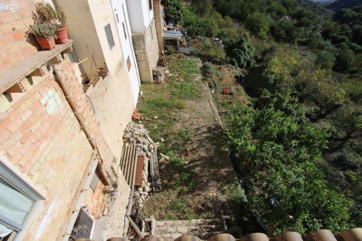 Image No.19-7 Bed Townhouse for sale