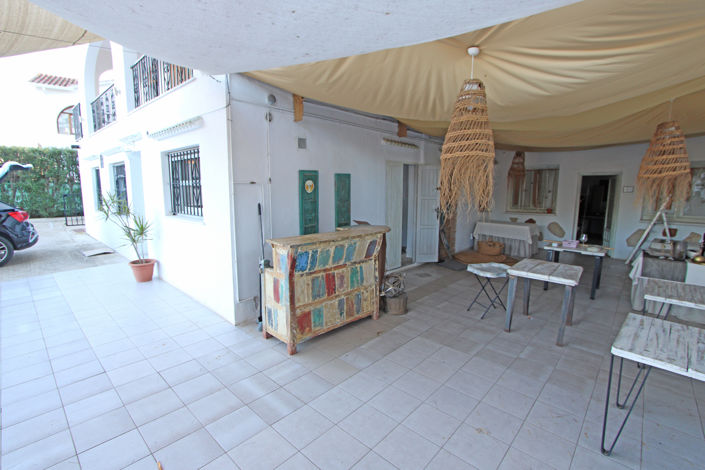 Image No.9-2 Bed Villa for sale