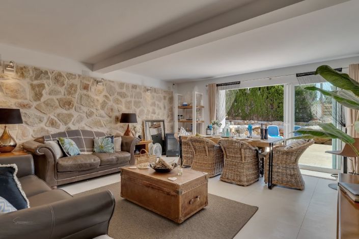 Image No.18-5 Bed Villa for sale