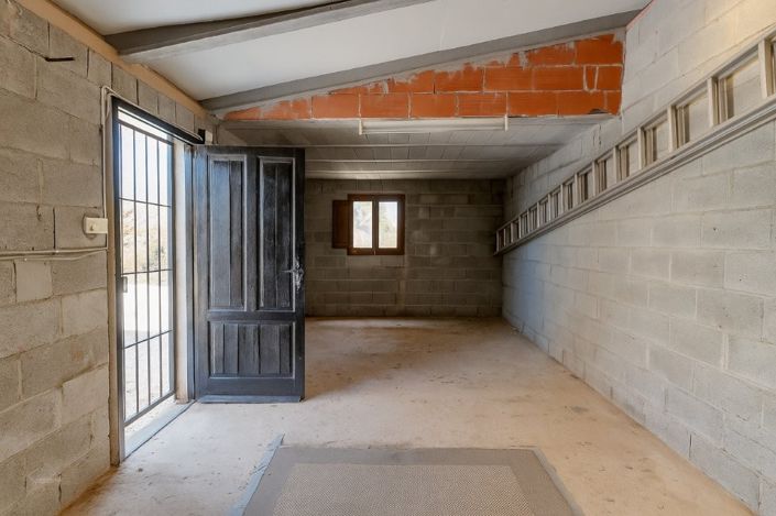 Image No.25-4 Bed Property for sale