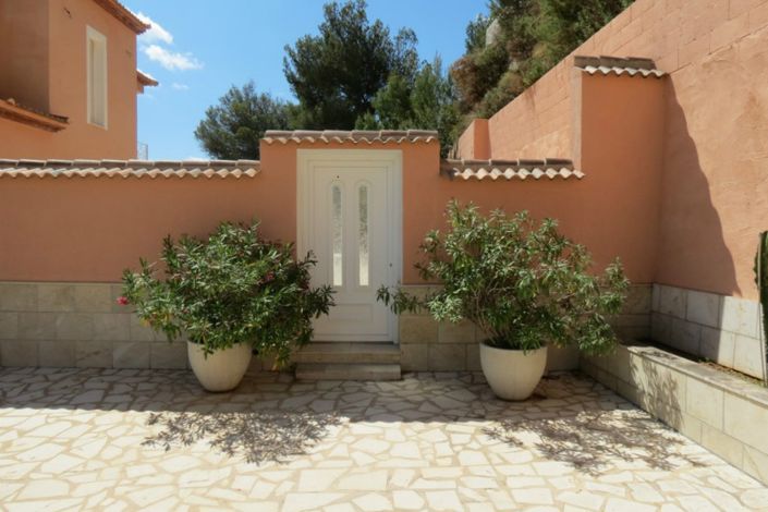 Image No.4-4 Bed Villa for sale