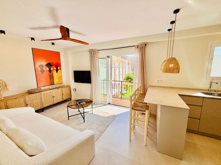 Image No.12-2 Bed Apartment for sale