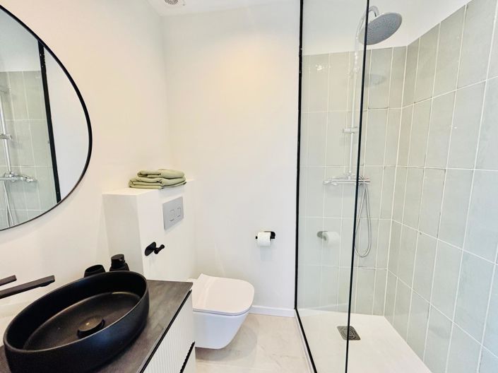 Image No.16-2 Bed Apartment for sale