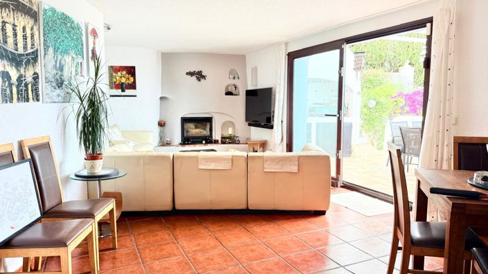 Image No.10-5 Bed Villa for sale