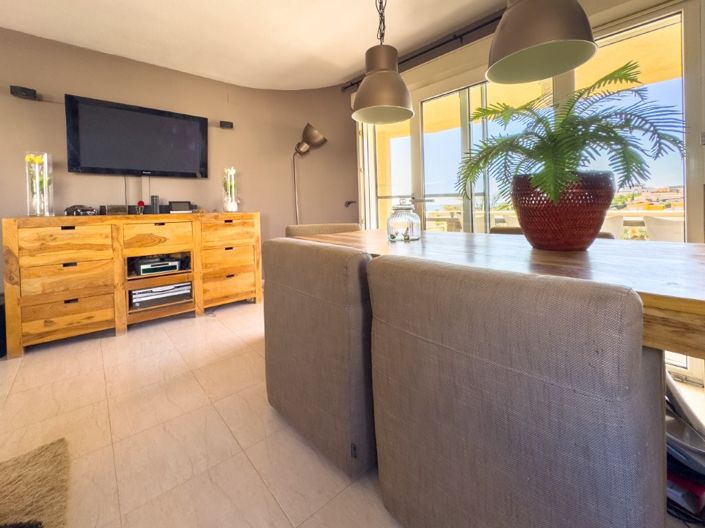 Image No.15-3 Bed Villa for sale