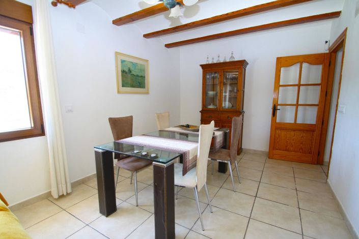 Image No.11-3 Bed Property for sale