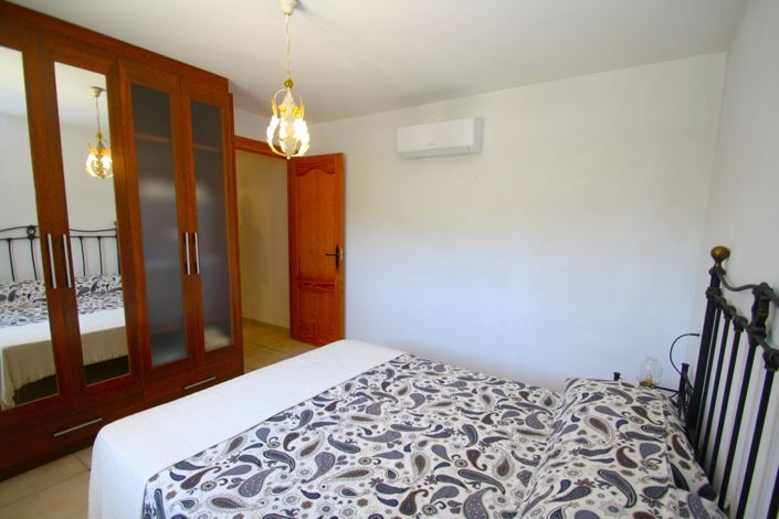 Image No.20-3 Bed Property for sale