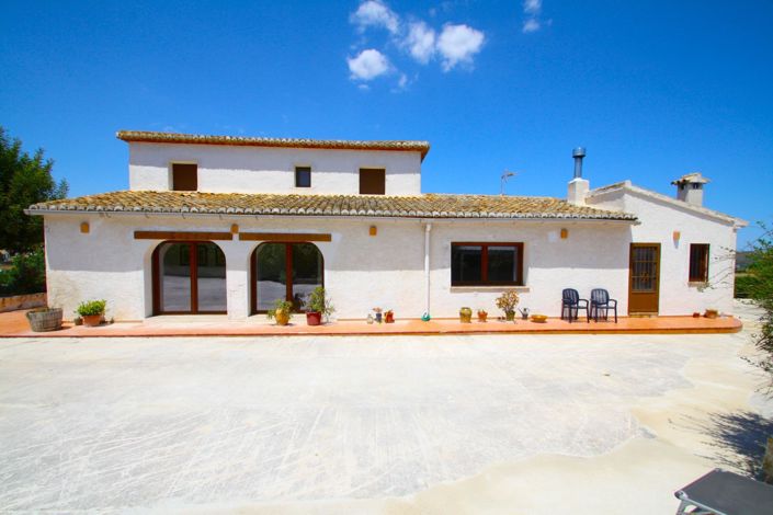 Image No.3-3 Bed Property for sale