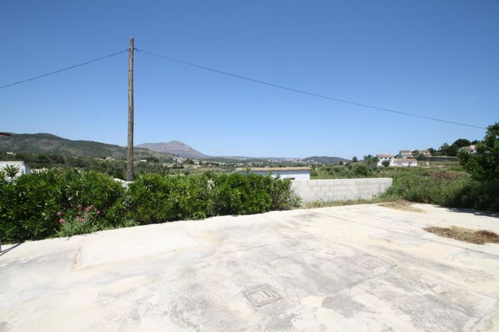 Image No.30-3 Bed Property for sale