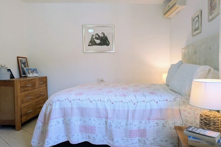 Image No.13-2 Bed Villa for sale