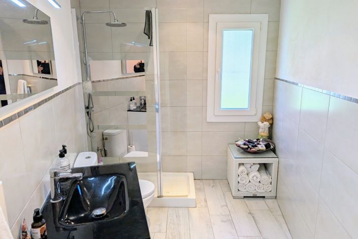 Image No.15-2 Bed Villa for sale