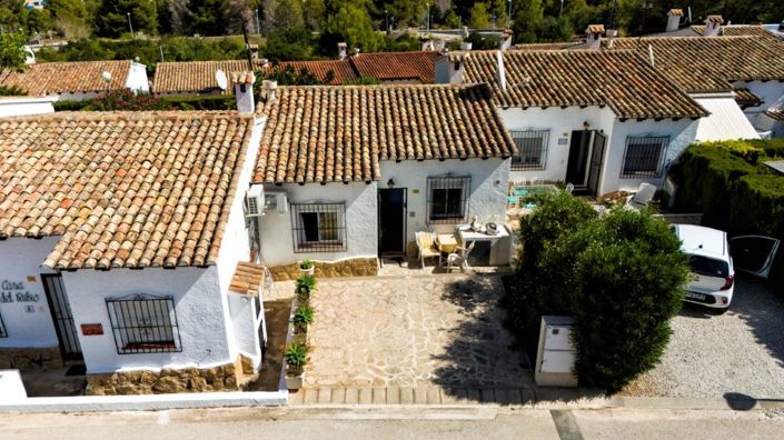 Image No.23-2 Bed Bungalow for sale