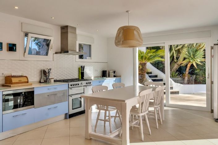 Image No.20-5 Bed Villa for sale