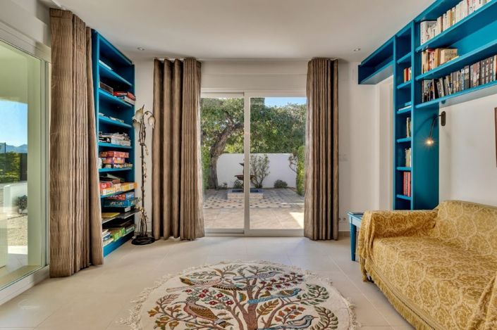 Image No.26-5 Bed Villa for sale