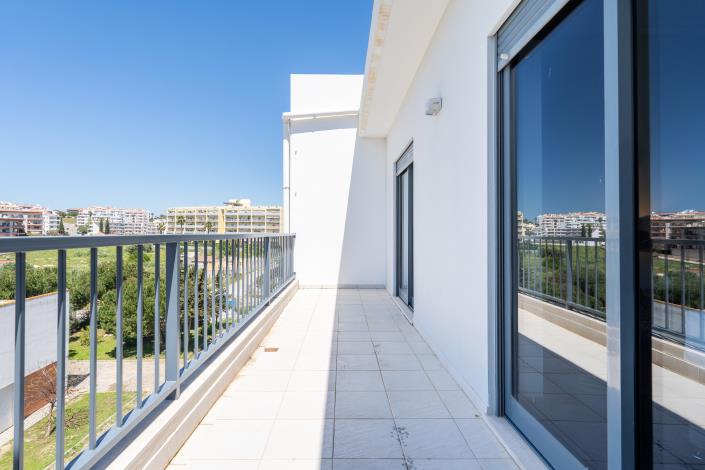 Image No.15-2 Bed Apartment for sale