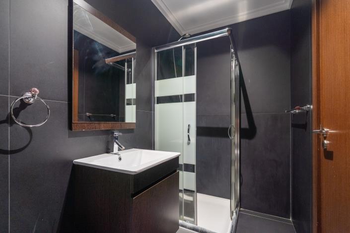 Image No.21-2 Bed Apartment for sale