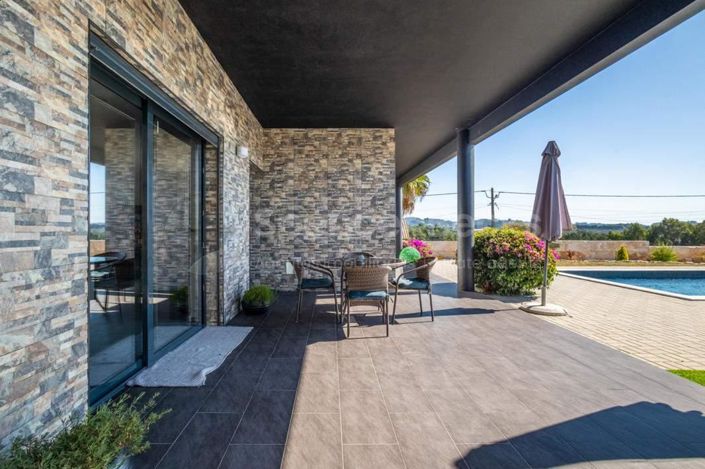 Image No.21-3 Bed House for sale