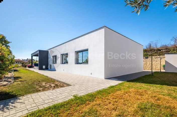 Image No.27-3 Bed House for sale