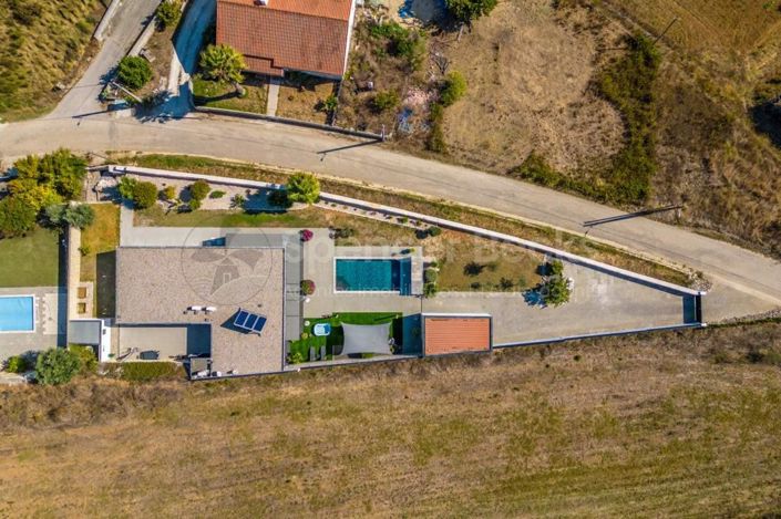 Image No.31-3 Bed House for sale