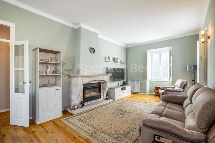 Image No.3-4 Bed House for sale