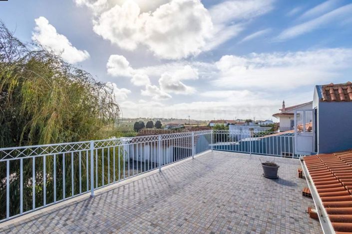 Image No.30-4 Bed House for sale