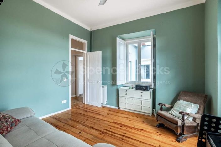 Image No.6-4 Bed House for sale