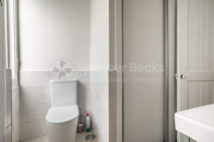 Image No.9-4 Bed House for sale