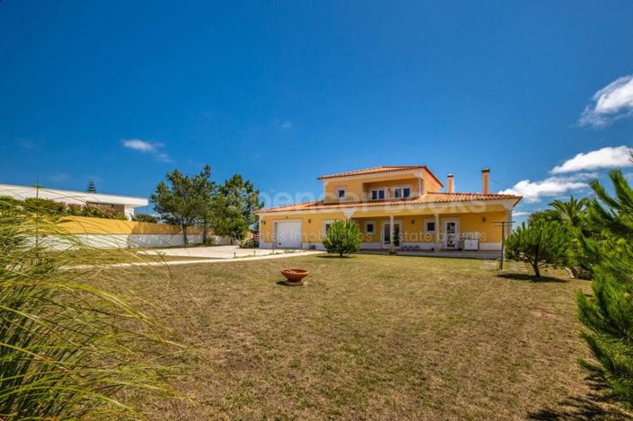 Image No.25-4 Bed House for sale