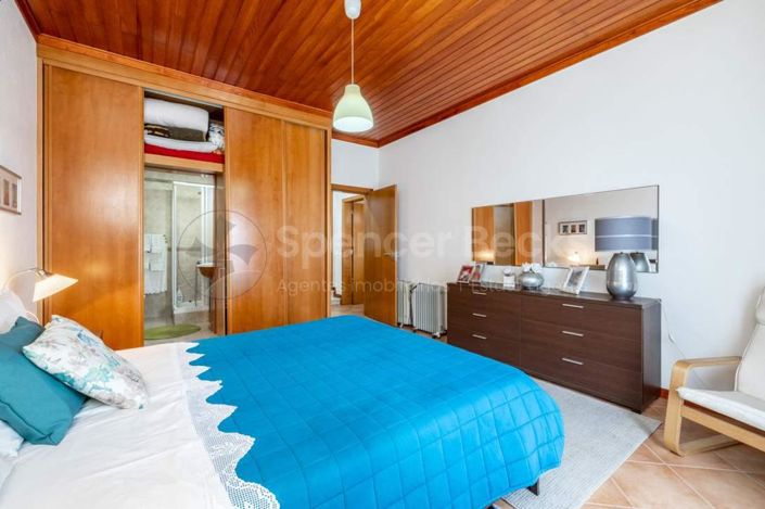 Image No.14-3 Bed House for sale