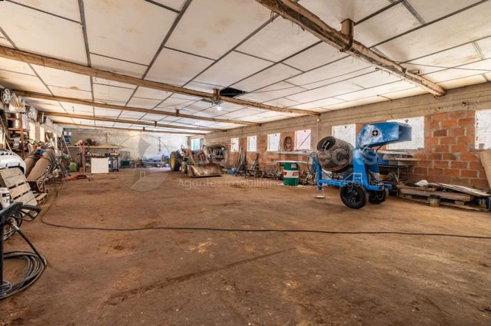 Image No.21-3 Bed House for sale