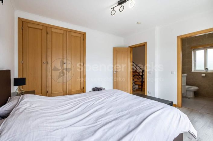 Image No.14-6 Bed House for sale