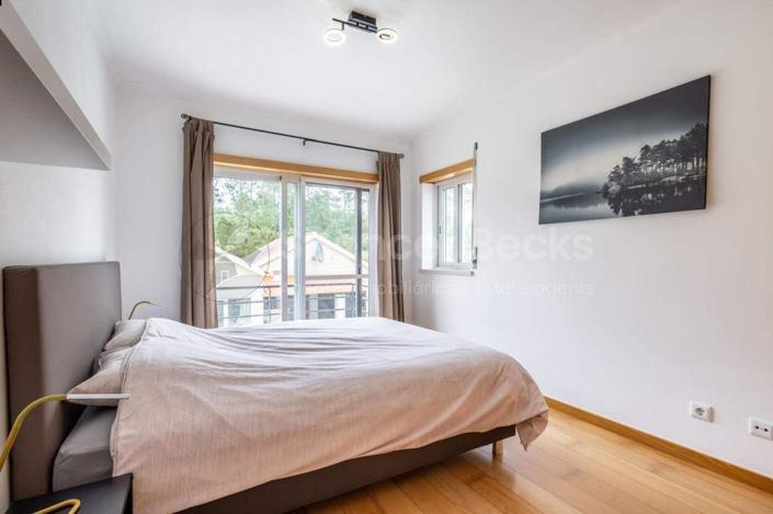 Image No.17-6 Bed House for sale