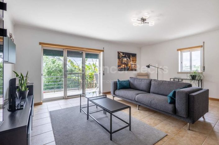 Image No.36-6 Bed House for sale