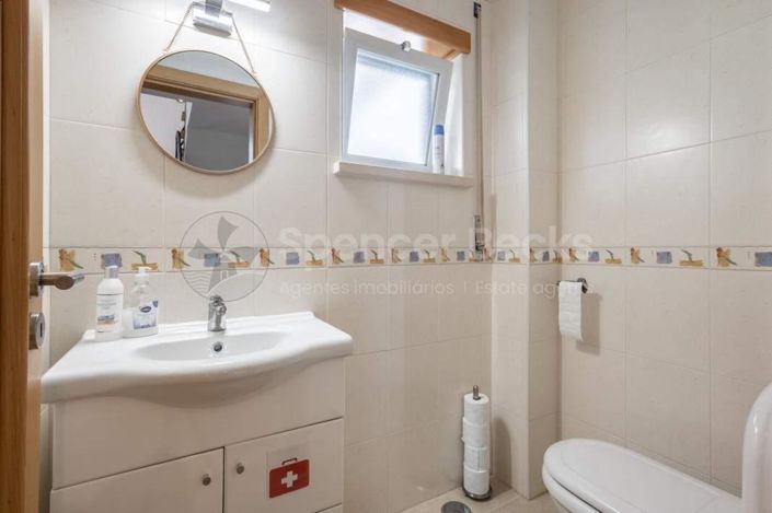 Image No.5-6 Bed House for sale