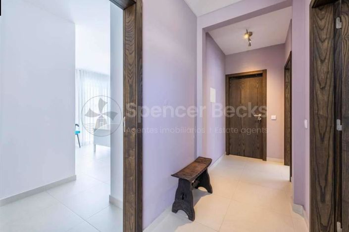 Image No.10-3 Bed House for sale