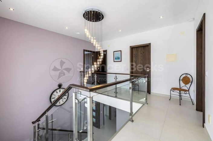 Image No.16-3 Bed House for sale