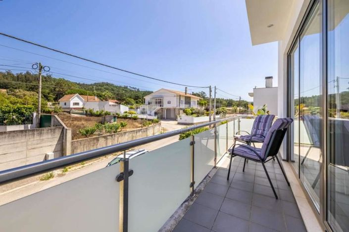 Image No.19-3 Bed House for sale