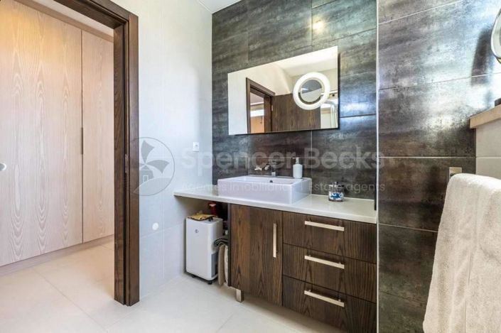 Image No.27-3 Bed House for sale