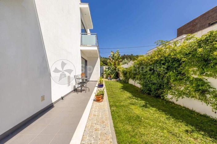 Image No.34-3 Bed House for sale