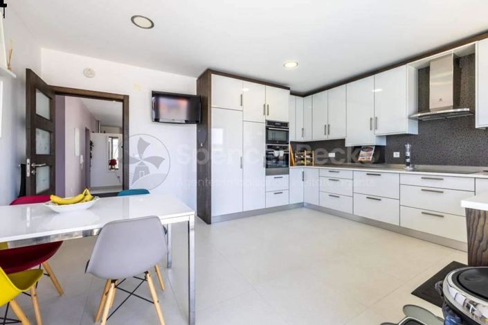 Image No.9-3 Bed House for sale