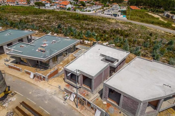 Image No.11-2 Bed House for sale