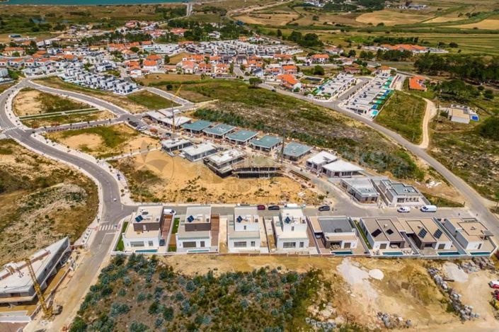 Image No.11-3 Bed House for sale