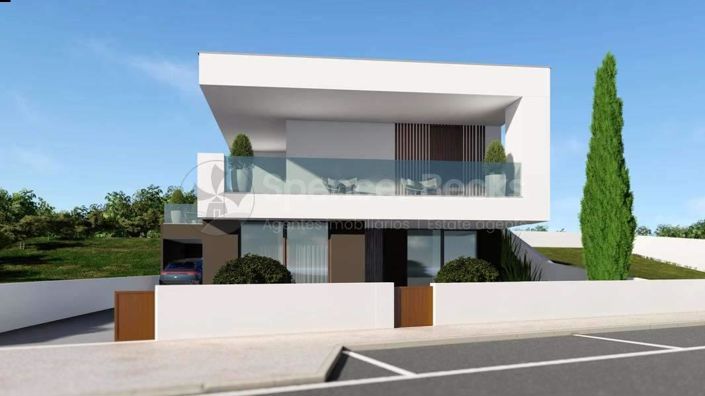 Image No.3-3 Bed House for sale